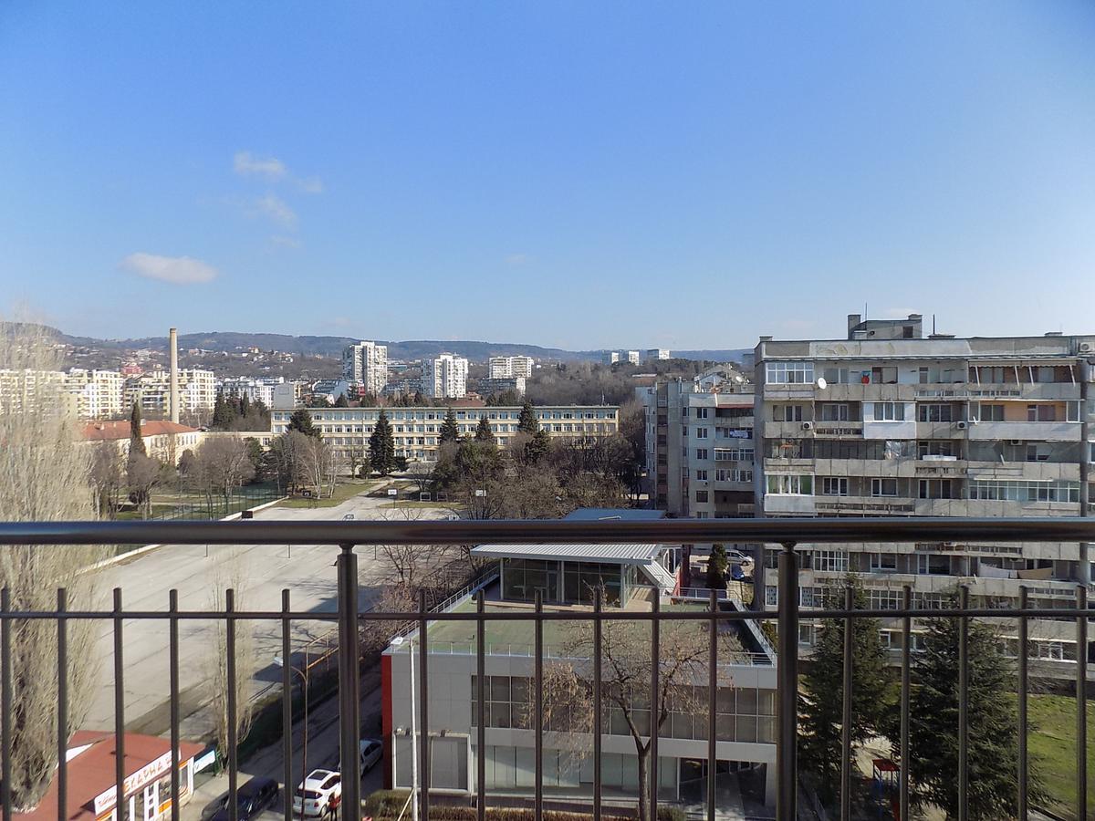 Apartment Silvi Varna Buitenkant foto
