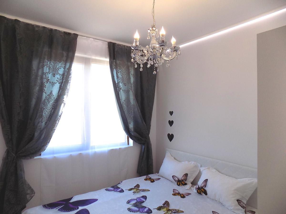 Apartment Silvi Varna Buitenkant foto